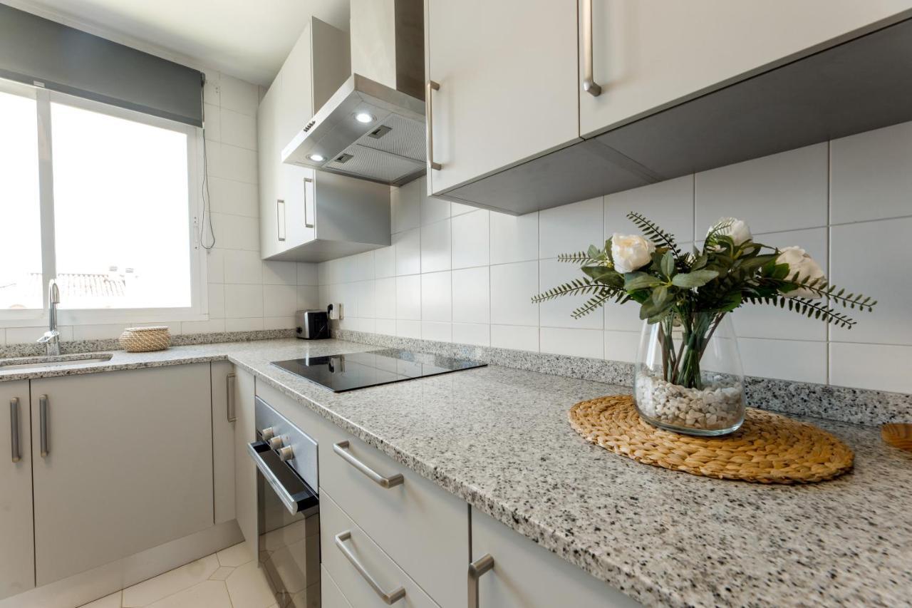Spacious 2-Bedroom Apartment With Free Parking Sitio de Calahonda Exteriér fotografie