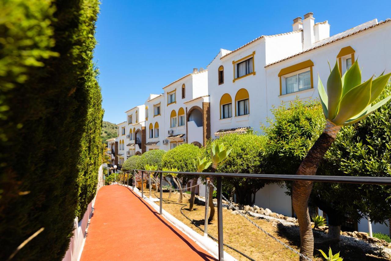 Spacious 2-Bedroom Apartment With Free Parking Sitio de Calahonda Exteriér fotografie